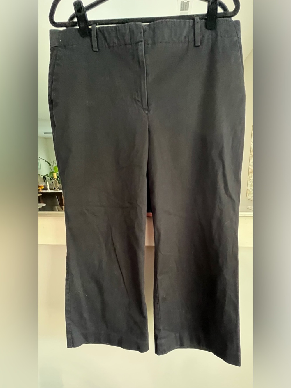 Talbots Chelsea 98 Percent Cotton Black Capris Size 16